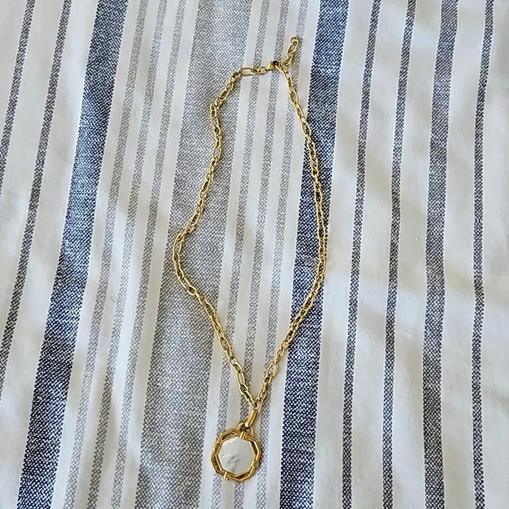 LN Noonday pendant necklace - Picture 5 of 8